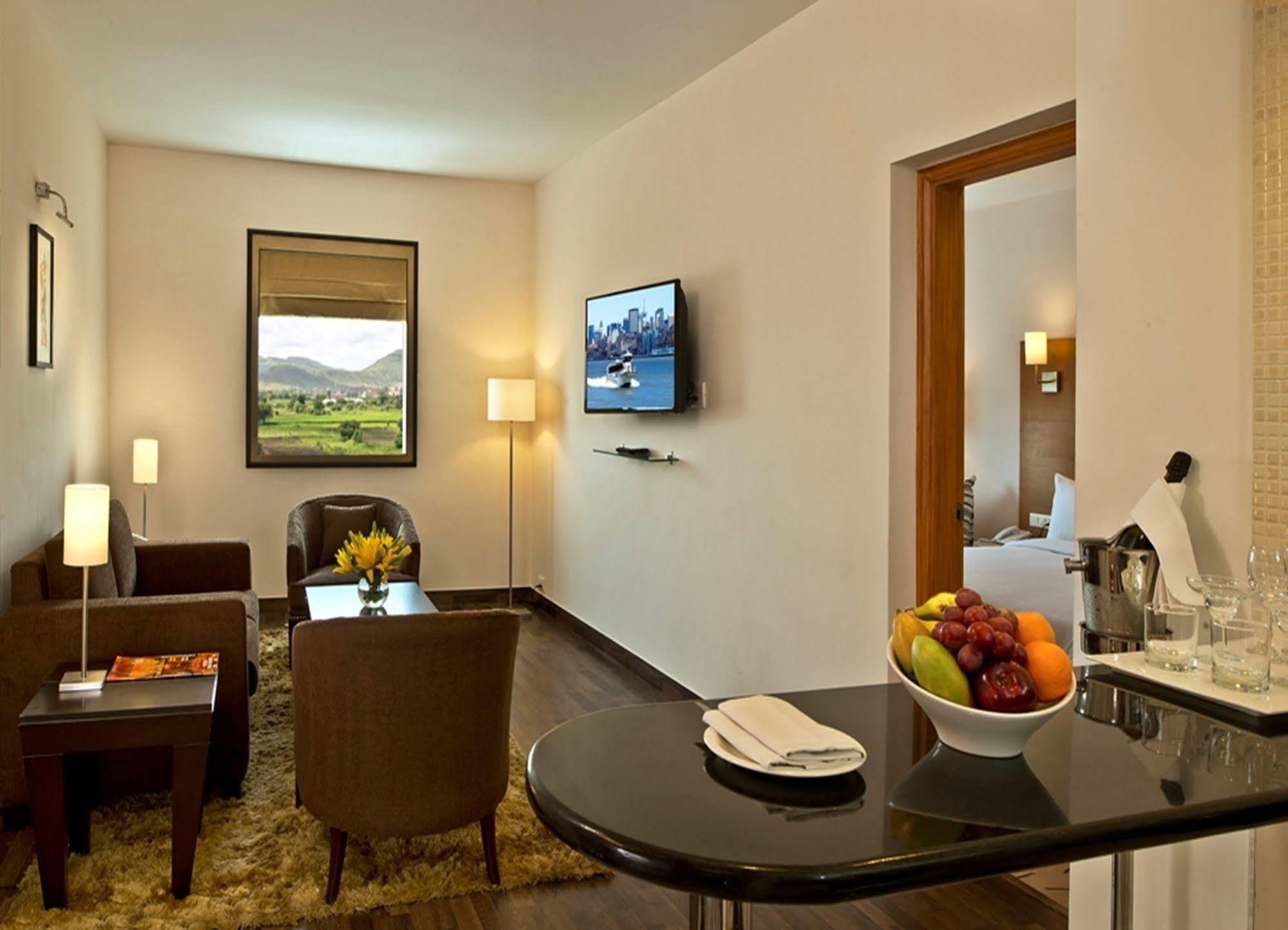 Red Fox By Lemon Tree Hotels, Bhiwadi Exterior foto