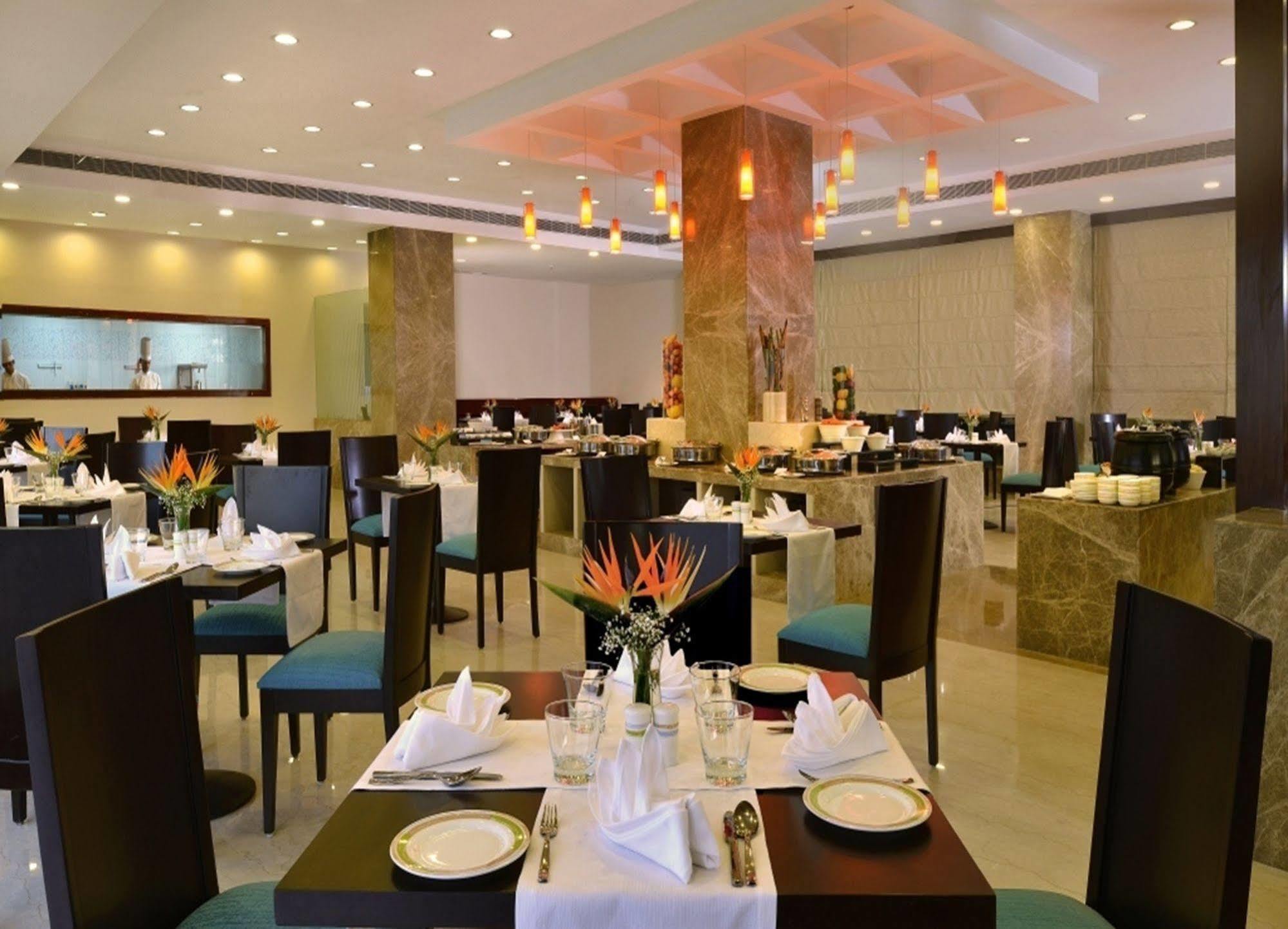 Red Fox By Lemon Tree Hotels, Bhiwadi Exterior foto
