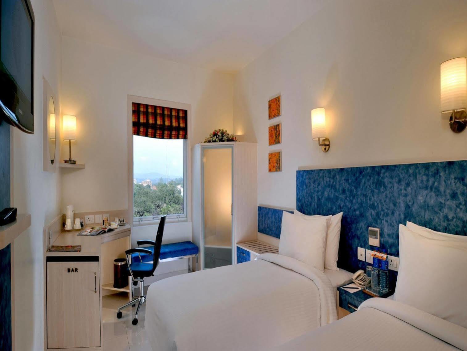 Red Fox By Lemon Tree Hotels, Bhiwadi Exterior foto